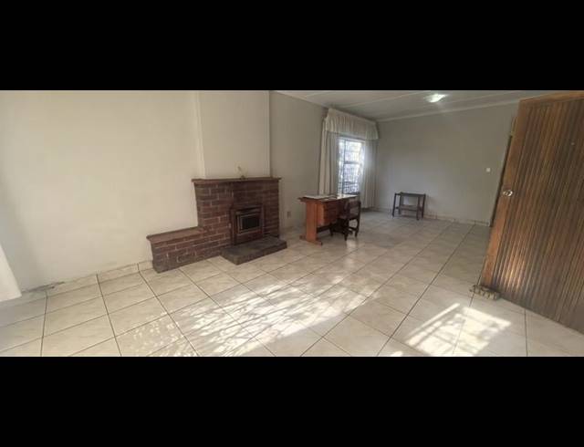 3 BEDROOM HOUSE FOR SALE IN WITPOORTJIE